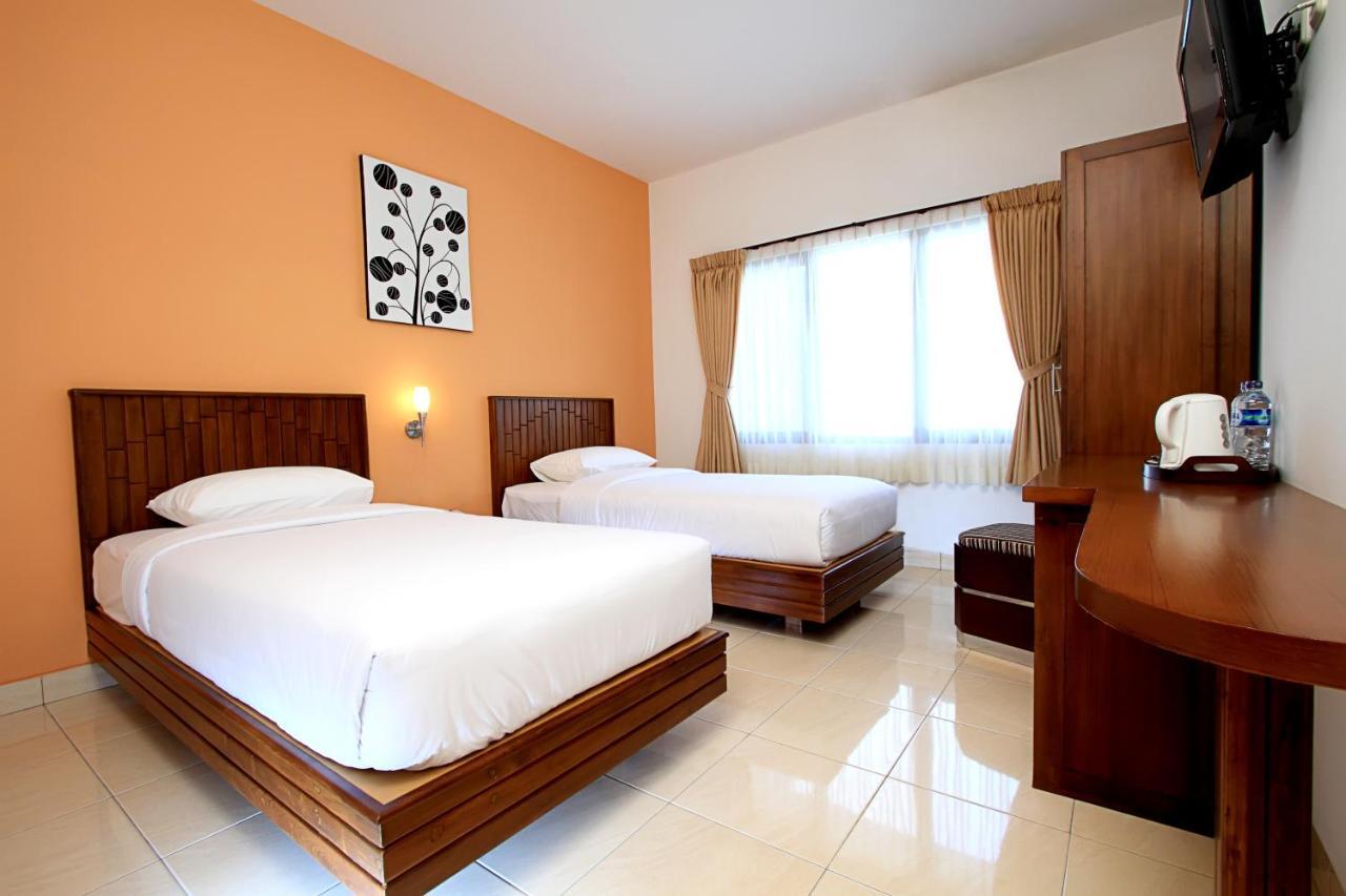 Maesa Hotel Ponorogo Room photo