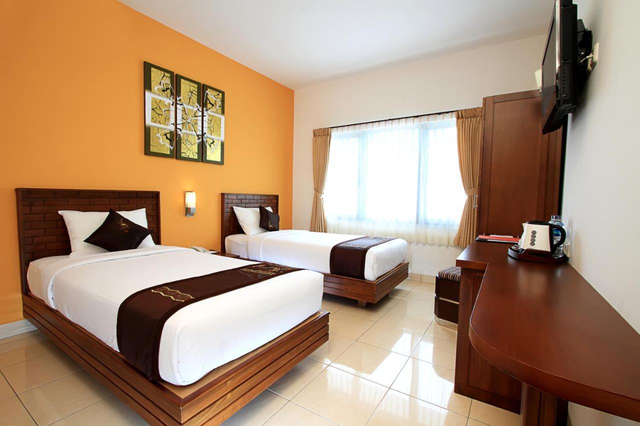 Maesa Hotel Ponorogo Room photo